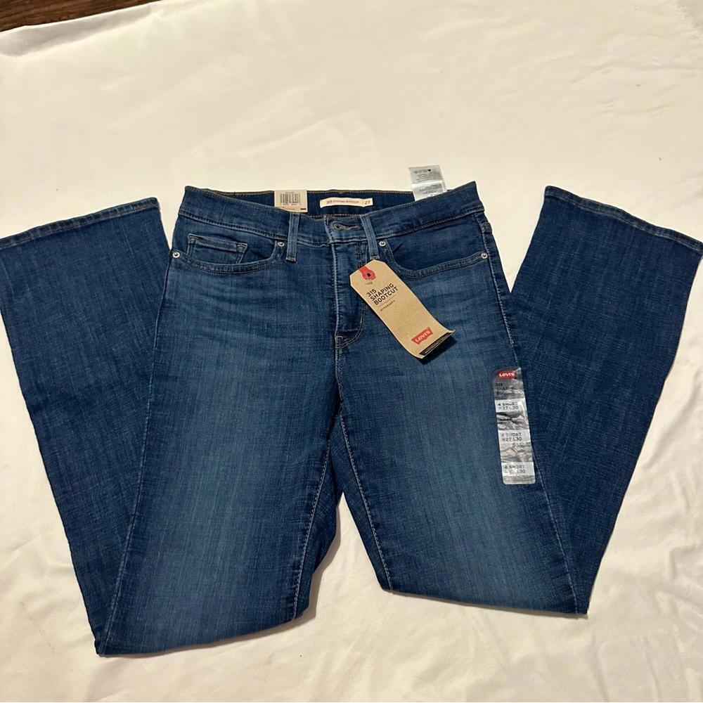 Levi’s 315 Shaping Bootcut Jeans